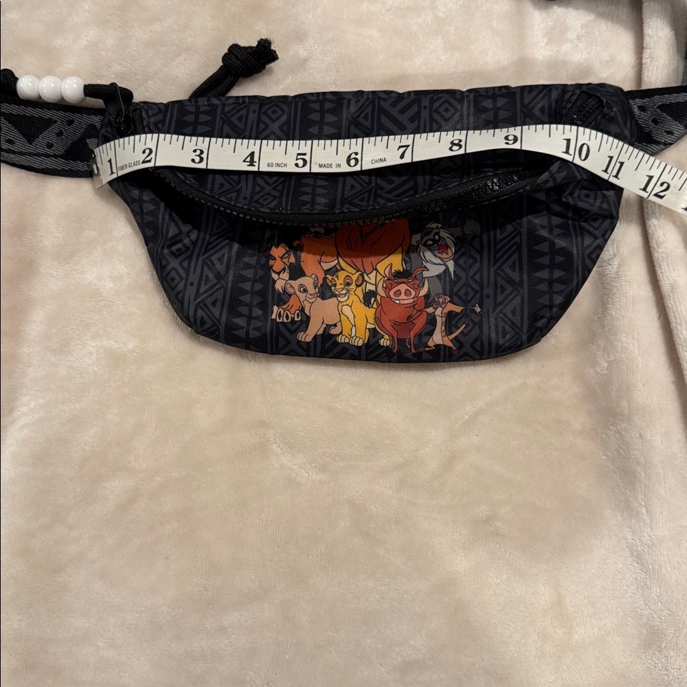 Disney The Lion King black Simba packable hip pack/crossbody bag NWOT - Picture 5 of 8